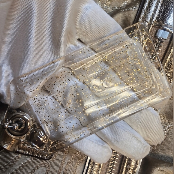 Coach, Set Of 3 RARE Goldtoned Poppy Hangtags. EUC XLg, Med, And Cursive COACH - Picture 3 of 3